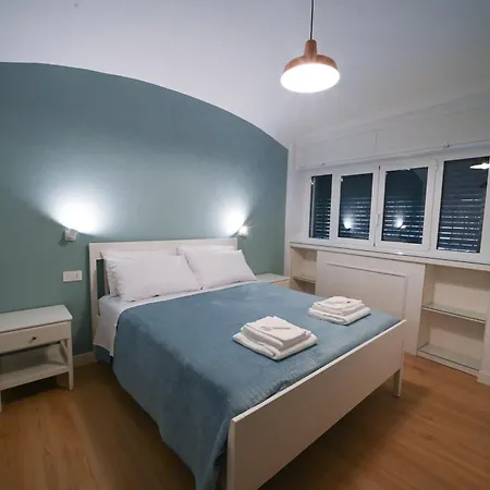 La Casa Di Penny Napels