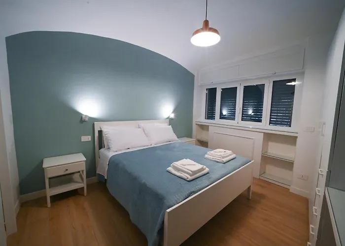 La Casa Di Penny Napels